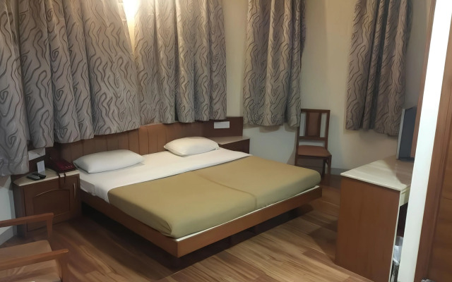 Hotel Apna Avenue