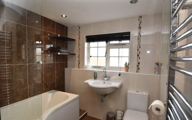 Rose Mullion Cottage