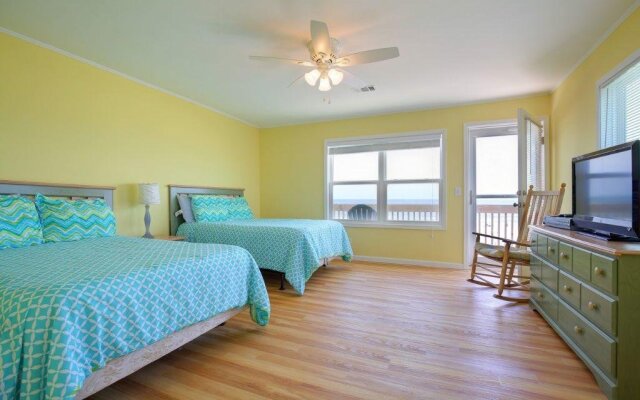 4 Crabs By The Sea - 6 Br Home