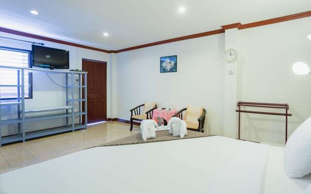 Rabbit Mansion Patong Hotel
