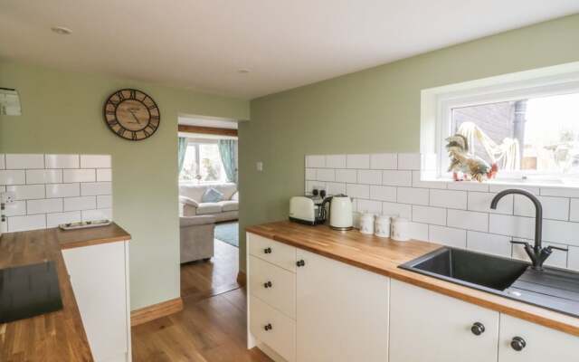 2 Hillside Cottages