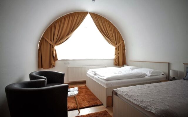 Penzion a restaurace U Pidly
