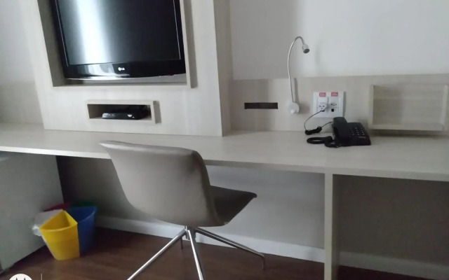 Mercure Hotel Flat Particular
