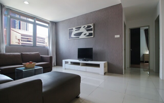 OYO Home 572 Classy 2 Bedroom Taragon Puteri