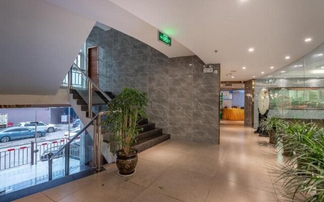 Days Inn by Wyndham Business Place Guilin Yishun