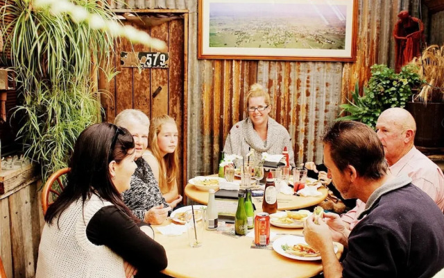 Prince of Wales Motel