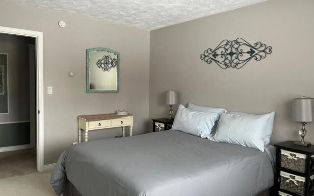 Sunny Shuswap B&B