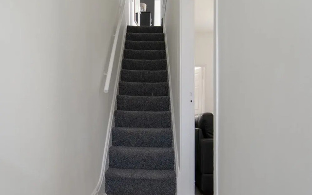 Lux Apartments 4 Bedroom House Sutcliffe