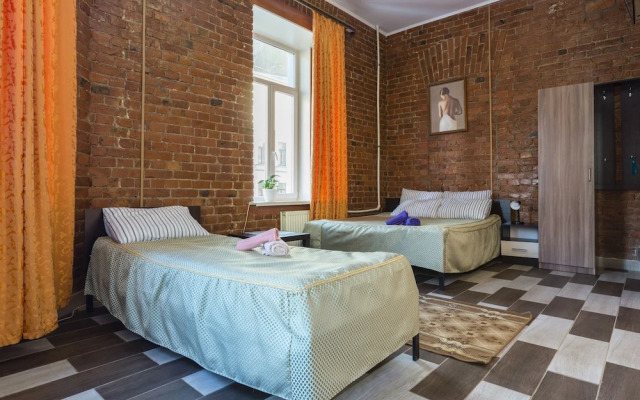 St.Petersburg Hotel Bronnitskaya 15