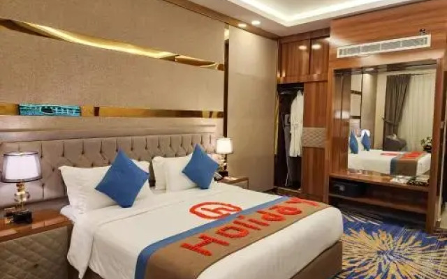 Holiday Al Khaleej Hotel