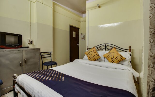 Hotel Hollywood by OYO Rooms