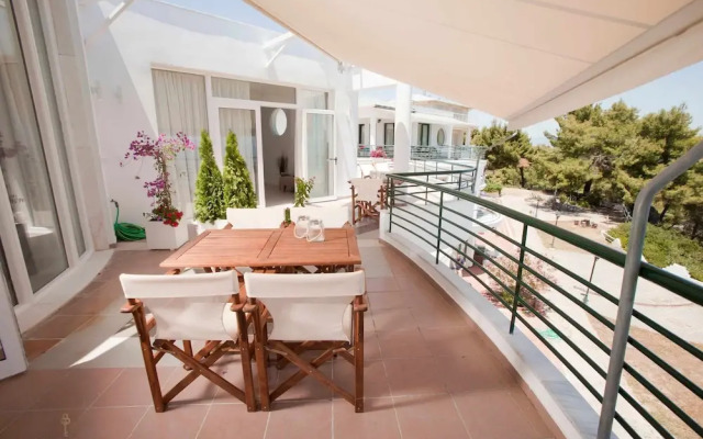 Zennova 33 Kallithea Blue Paradise