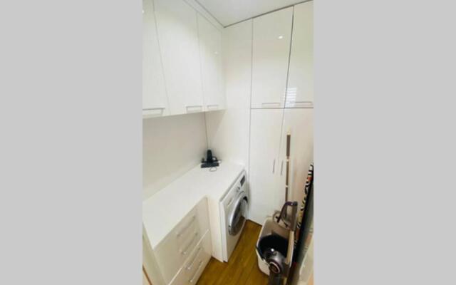 Lux 2 Room Suite Apartment With Seaview In Center