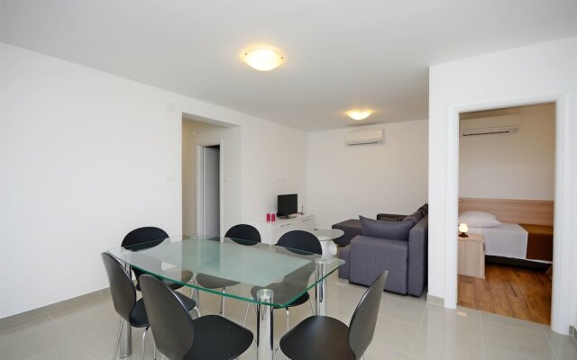 Apartments Maja