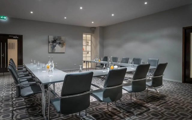 Maldron Hotel Dublin Airport