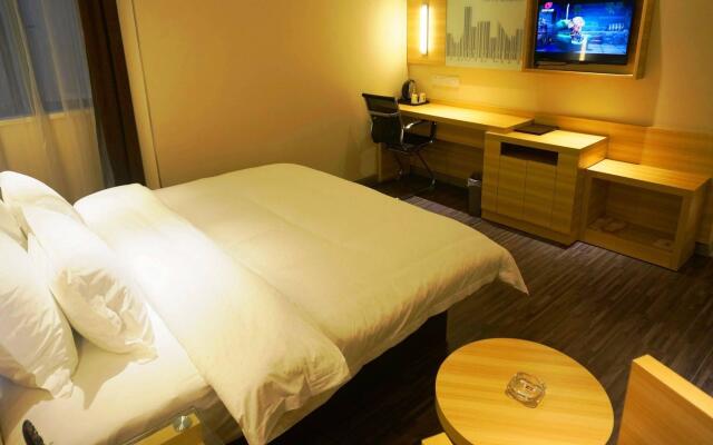 Super 8 Hotel