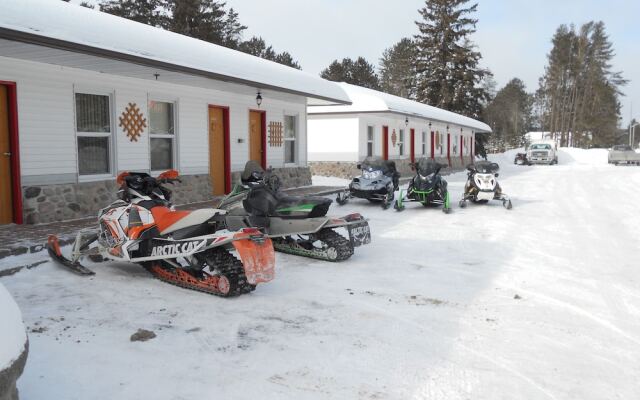 Deep River Motel