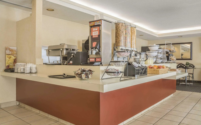 Comfort Suites London