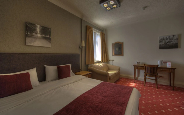 Royal Hotel