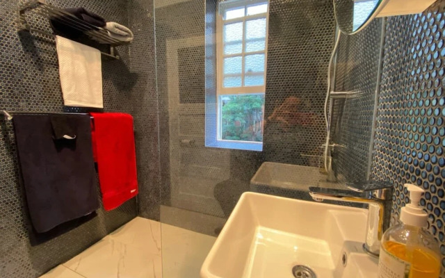 Beautiful Surry Hills 1 Bedroom Hideaway