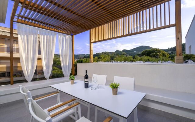 Mirablue Luxury Residences