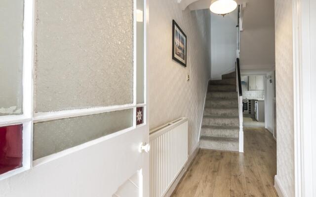 Sandy Retreat - 3 Bedroom Holiday Home - Tenby