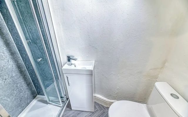 Double Bed Apts Fairhaven View by Guestz