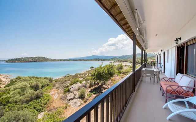 Nereus Apts by halu Villas