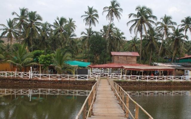 Sea Paradise Bamboo Beach Huts