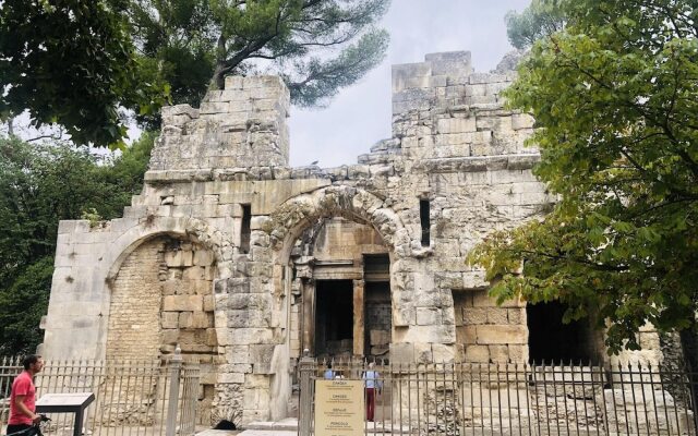 Villa with One Bedroom in Nîmes