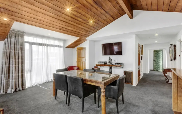 Modern Charm by the Beach