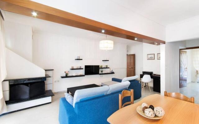 Seafront 2 bedrooms apartment