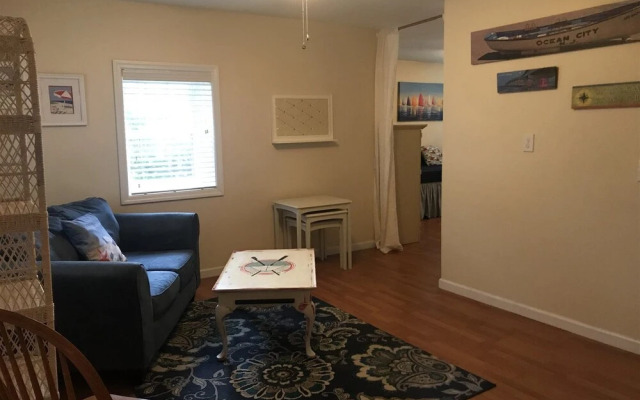 Oc820 Wesley Ave 1st-floor