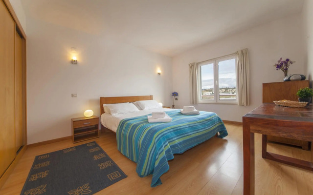 B40 - Marina View Apartment