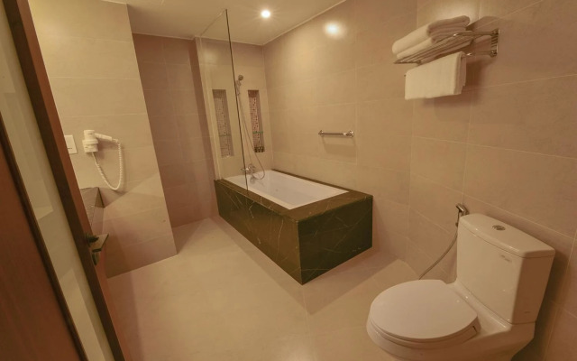 Aristo International Hotel