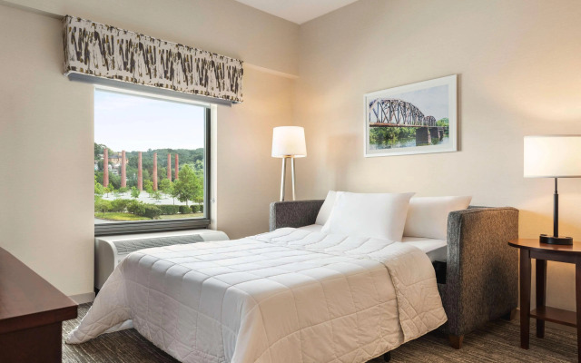 Hampton Inn & Suites Pittsburgh/Waterfront-West Homestead