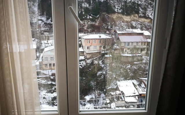 Apartment On Erekle 25a