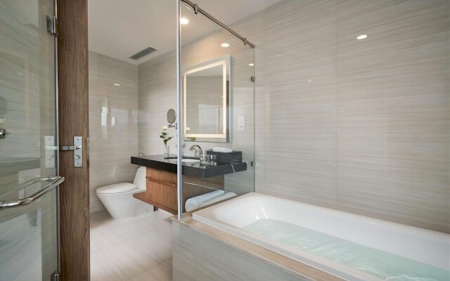 Premier High Ocean View Panorama