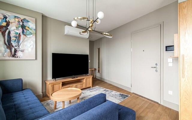 Flat With Panoramic Bosphorus View in Cihangir