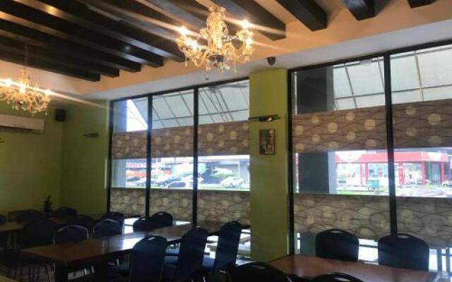 Sarikei Garden Hotel