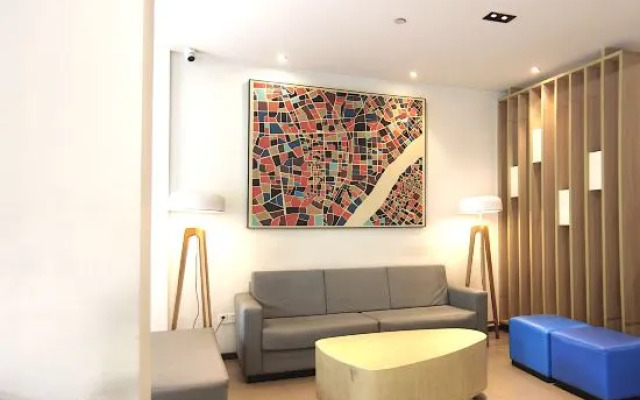 HanTing Hotel (Qiandao Lake Yintai Plaza)