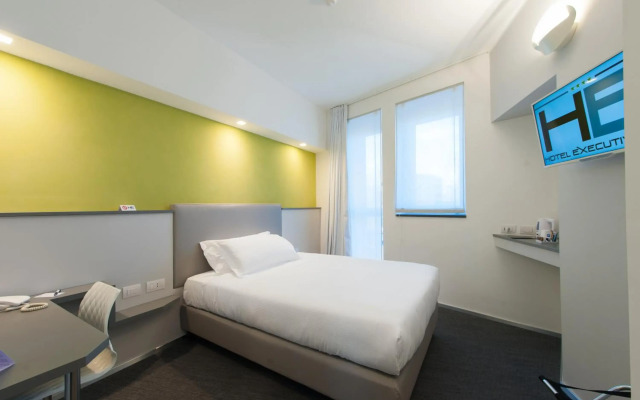 Hotel Executive Inn