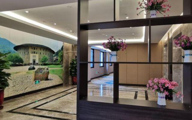 Fangyuan Holiday Hotel