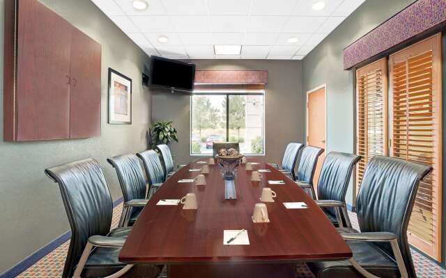 Wingate by Wyndham Atlanta Airport Fairburn