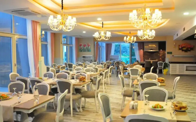 Rezone Health & Oxygen Hotel