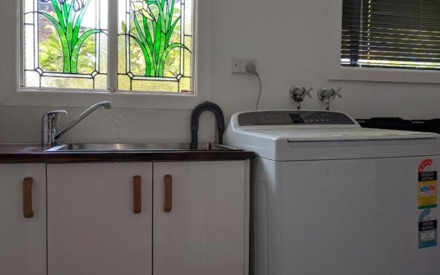 Yarrandabbi Dreaming Boutique B&B – Kitchen – Macleay Island
