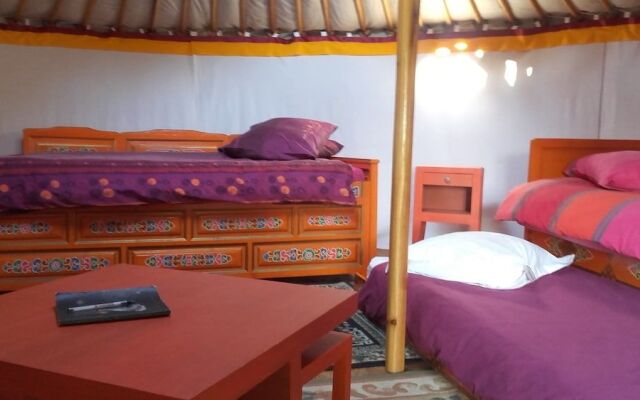 Aux Yourtes de La Fabrique