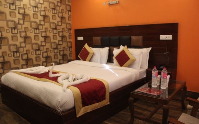 Hotel Grand M.S Srinagar
