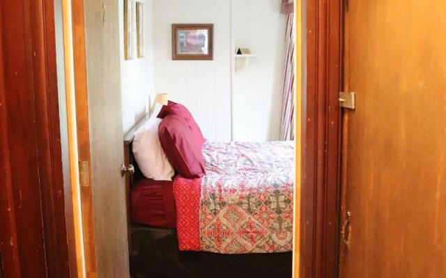 Reynolds House Inn & Motel