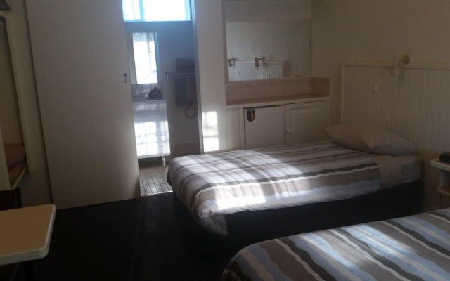 Omeo Motel – Guest Rooms – Omeo